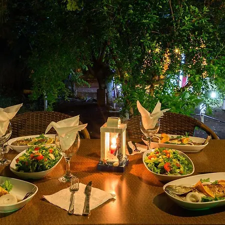 Kemping Secret Garden & 4*