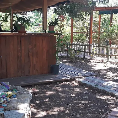 Secret Garden & Campsite 4*